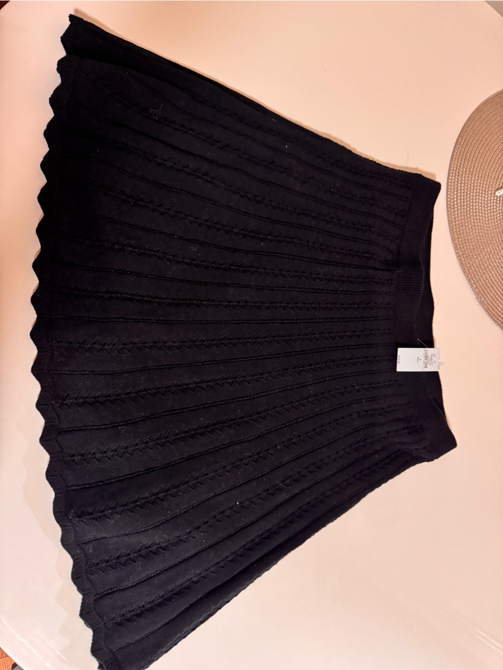 GAP Black Knit Scalloped Hem Skater Skirt